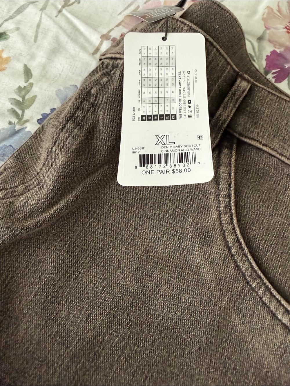NWT  XL Hue Women's High-Rise Denim Baby Bootcut Leggings - Cinnamon Denim - Picture 10 of 11
